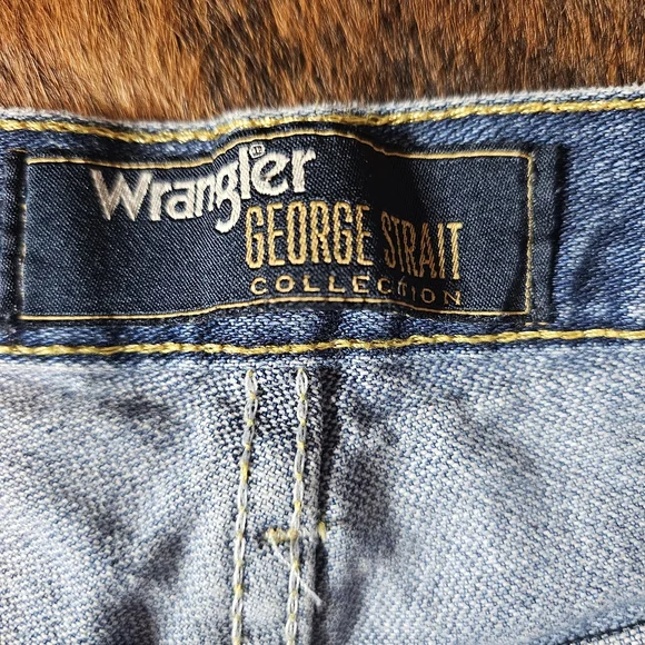 Wrangler Men's Straight Jeans - Blue - Picture 4 of 5
